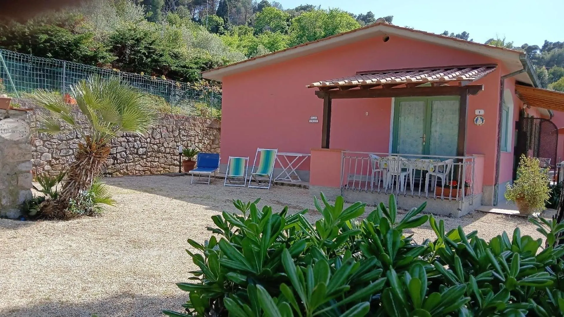 Ferienwohnung In Capoliveri Mit Schoenem Garten